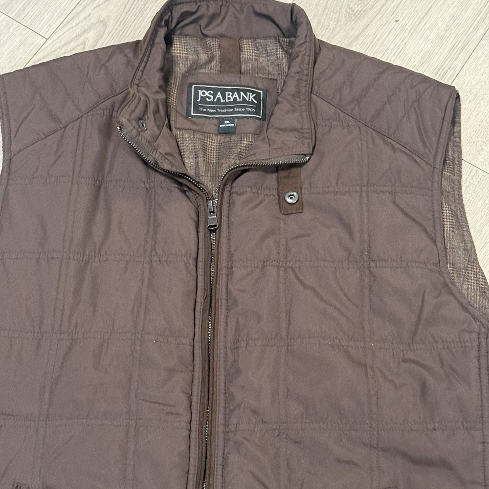 Jos. A. Bank Men's Quilted Vest, Full-Zip Size XXL Brown - Picture 3 of 12